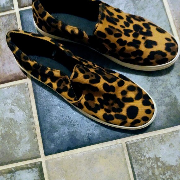 Ladies size 10 A New Day slip on animal print sneakers shoes - Picture 7 of 8
